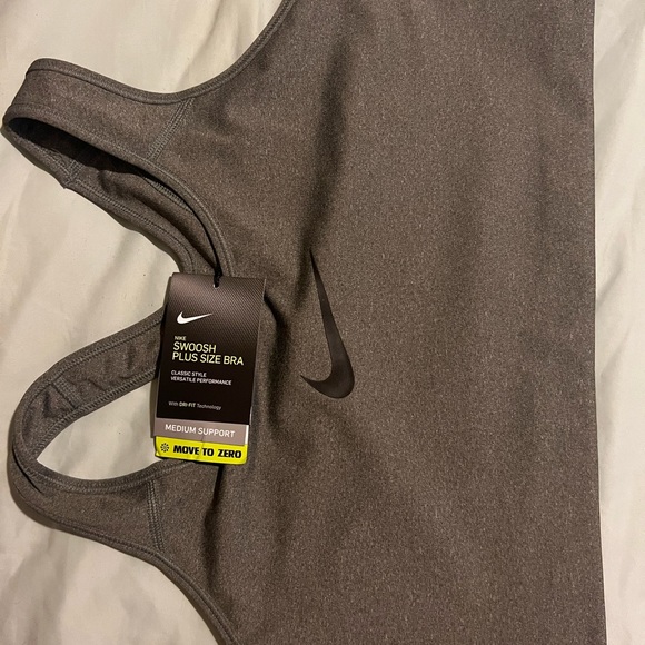 Nike Dri Fit Sports Bra - Picture 2 of 5